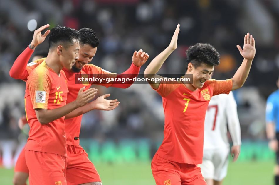 从录像室到教练席：一位女性战术分析师的篮球逐梦手记