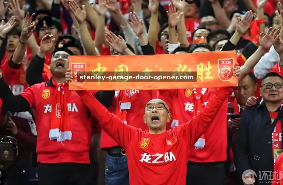 探球网 欧战小组赛阶段前瞻：赛程密度下的阵容轮换与出线形势解读